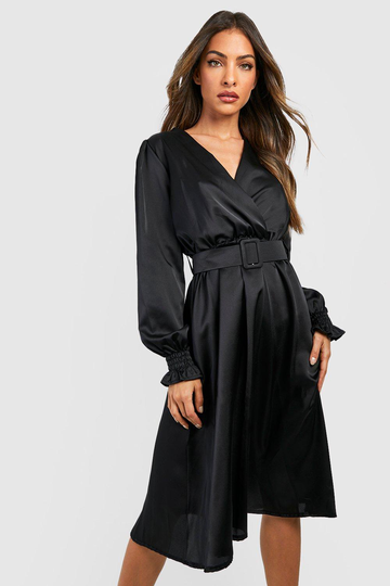Midiklänning I Satin Med Smock, Black