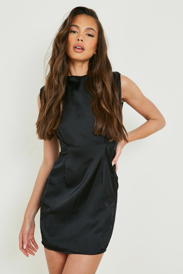 Miniklänning I Satin Med Axelvaddar, Black