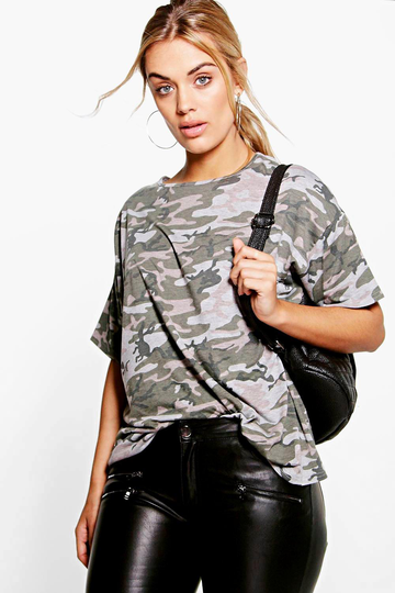 Plus - Kamouflagemönstrad T-Shirt I Oversize-Modell, Multi