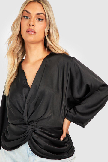 Plus Satinblus Med Tvinnad Detalj, Black