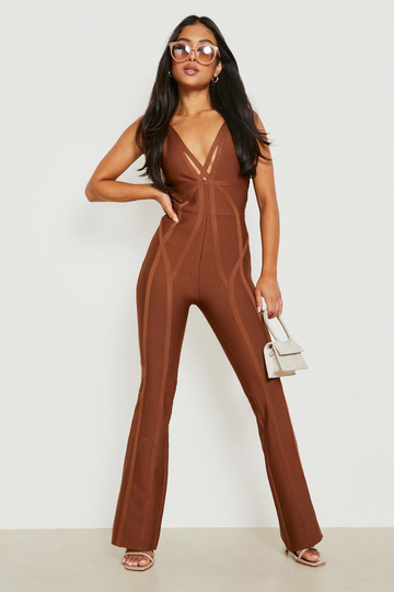 Petite Utsvängd Jumpsuit Med Låg Urringning, Brown