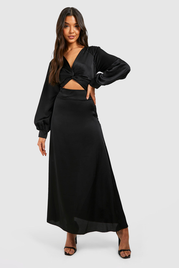Långklänning I Satin Med Cut-Out, Black