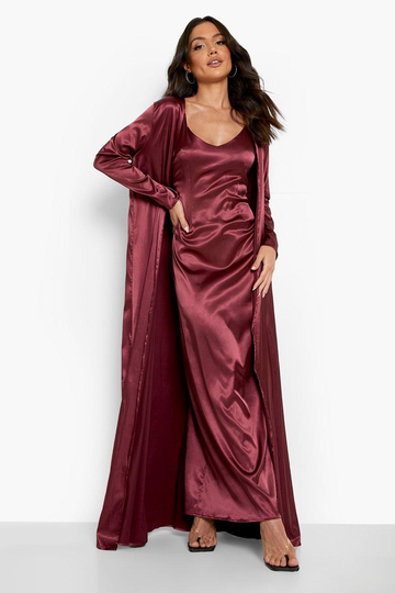 Långklänning Och Dusterkappa I Satin, Red