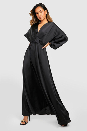 Långklänning I Satin Med Fladdermusärm, Black