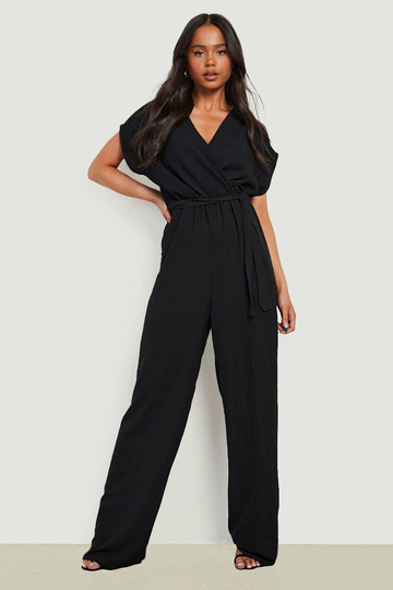 Petite - Plisserad Jumpsuit Med Fladdermusärm Och Bälte, Black