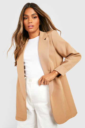 Basic Kavaj Med Uppvikt Kant Och Ledig Passform, Beige