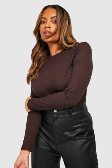 Plus Ribbad Body Med Rund Hals, Brown