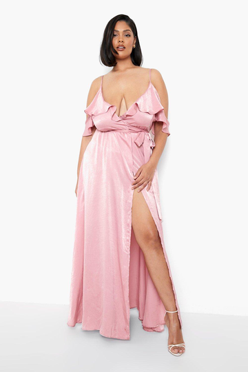 Plus - Långklänning I Satin Med Cold Shoulder-Detaljer, Pink