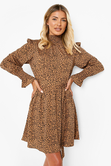 Prickig Skaterklänning Med Smock Och Knytskärp, Beige