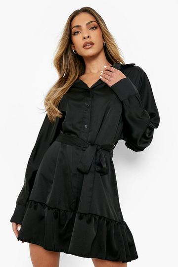 Skjortklänning I Satin Med Volanger, Black