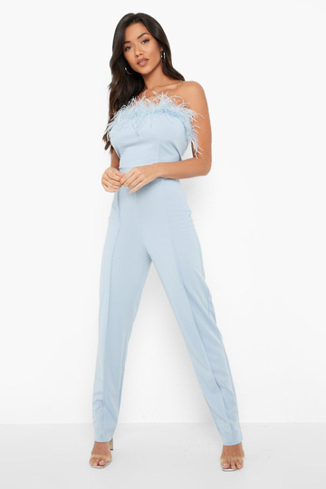 Axelbandslös Jumpsuit Med Fjädrar