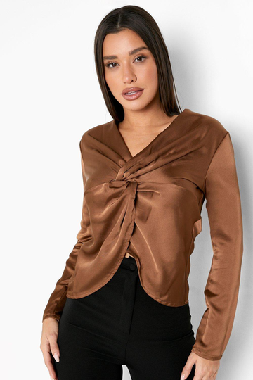 Satinblus Med Tvinnad Detalj, Beige