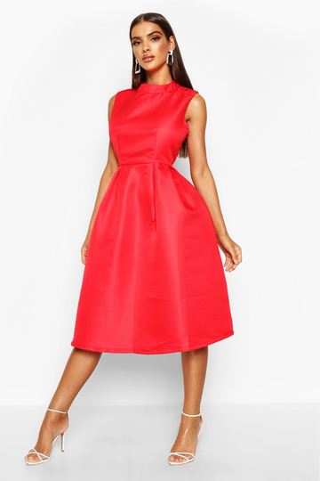 Boutique Balklänning Med Hög Hals, Red