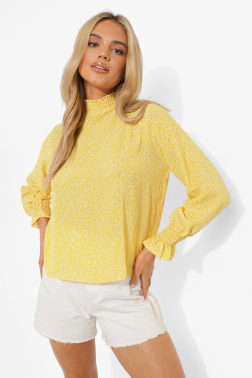 Prickig Blus Med Hög Hals Och Smock, Yellow
