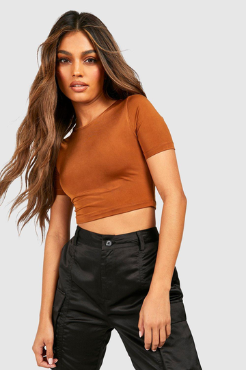 Glansig T-Shirt I Återvunnet Tyg, Brown