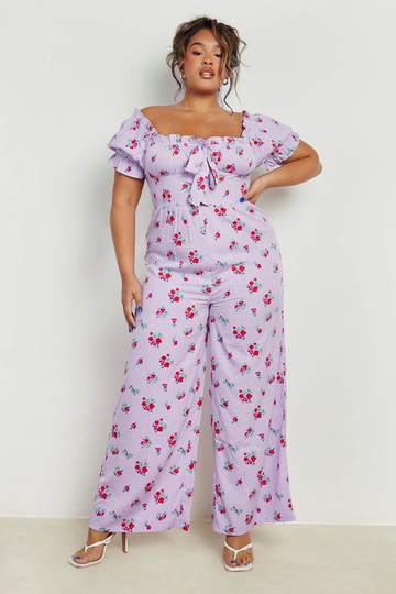 Plus - Blommig Jumpsuit Med Vida Ben, Purple